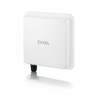 ZYXEL FWA710, 5G OUTDOOR ROUTER,STANDALONE/NEBULA WITH 1 YEAR NEBULA PRO LICENSE, 2.5G LAN, EU AND UK (5Y WARRANTY)